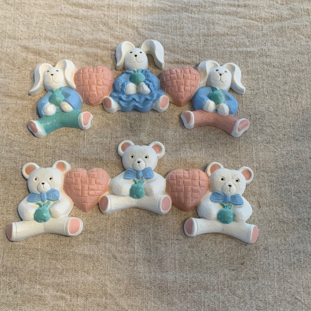 Vintage Homeco Bunny and Bear Nursery/Toddler Wall Plaques